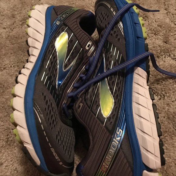 brooks men's tennis shoes